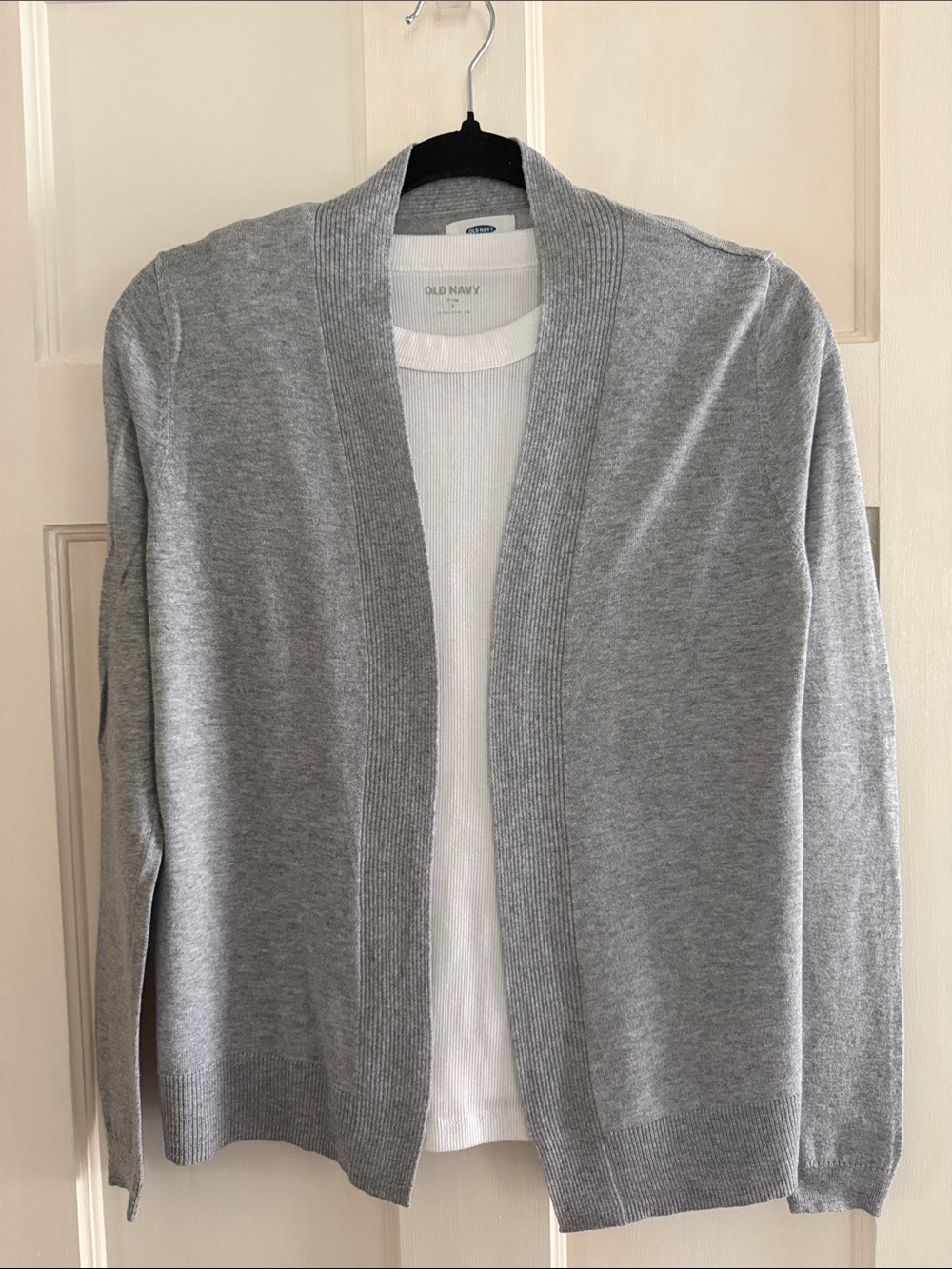 Old Navy light gray open cardigan. Size XS.